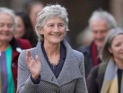 Satu Lagi Wanita di Posisi Top Negara, Catherine Connolly Jadi Presiden Irlandia