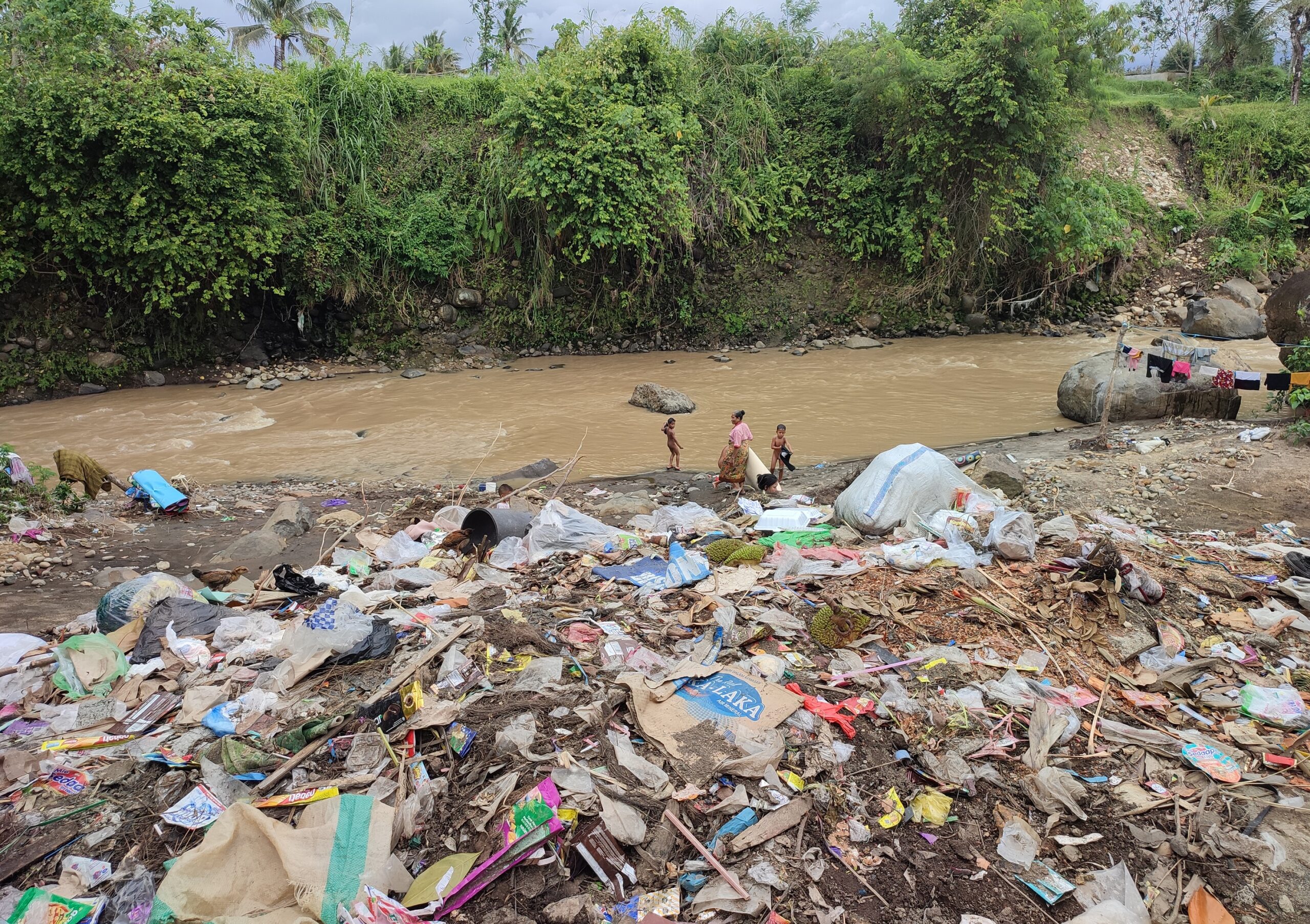 Sampah Medis Kedaluwarsa