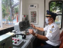 Kembali Terjadi Pelemparan Kereta Api, Wajah Masinis Alami Luka