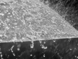 BMKG Prediksi Puncak Musim Hujan di Pulau Jawa hingga Sumatera Terjadi Januari 2026