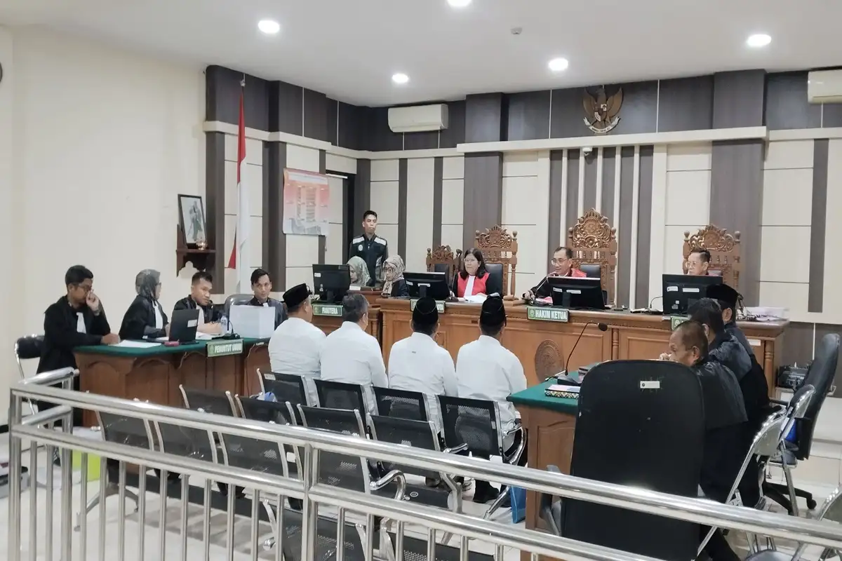 Sidang Korupsi Masjid Agung