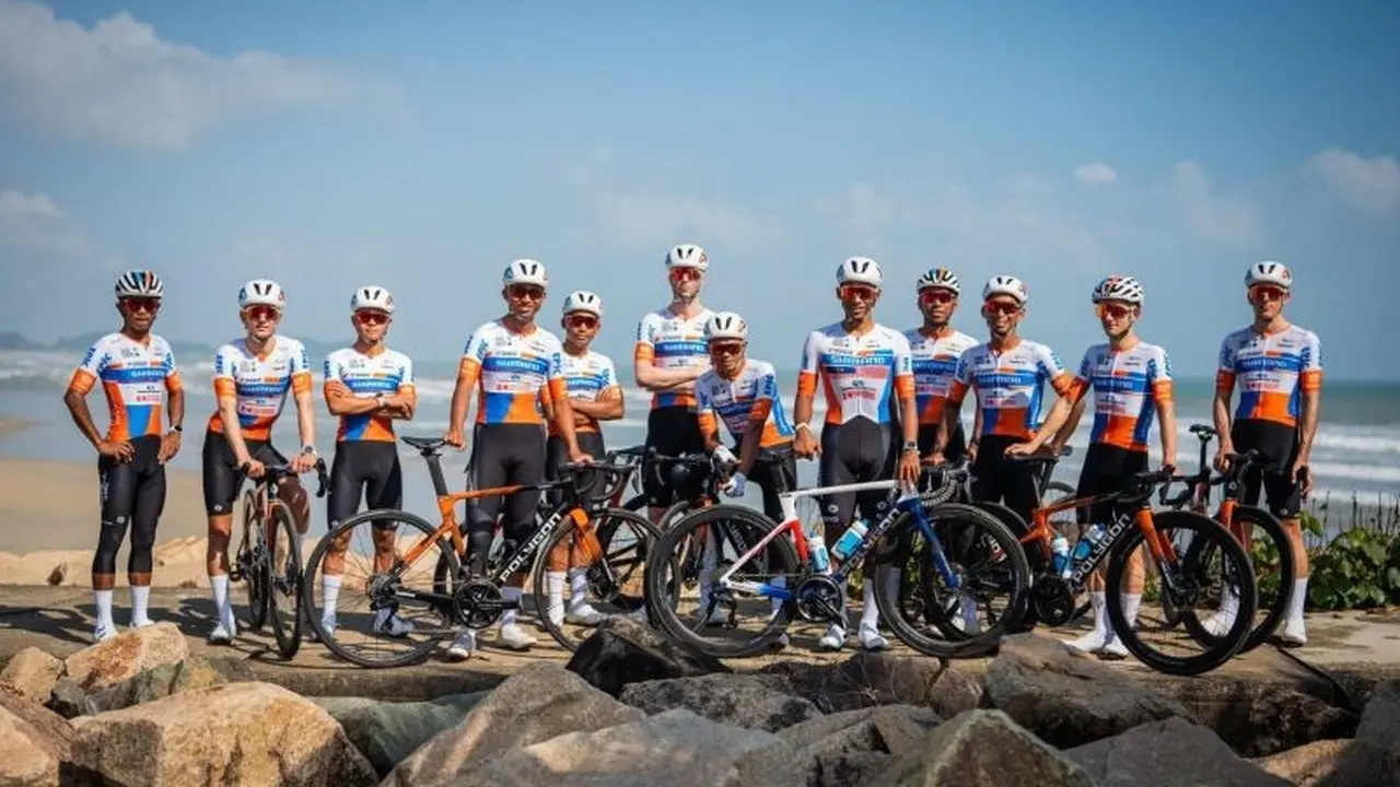 Luncurkan Skuad Team Asia