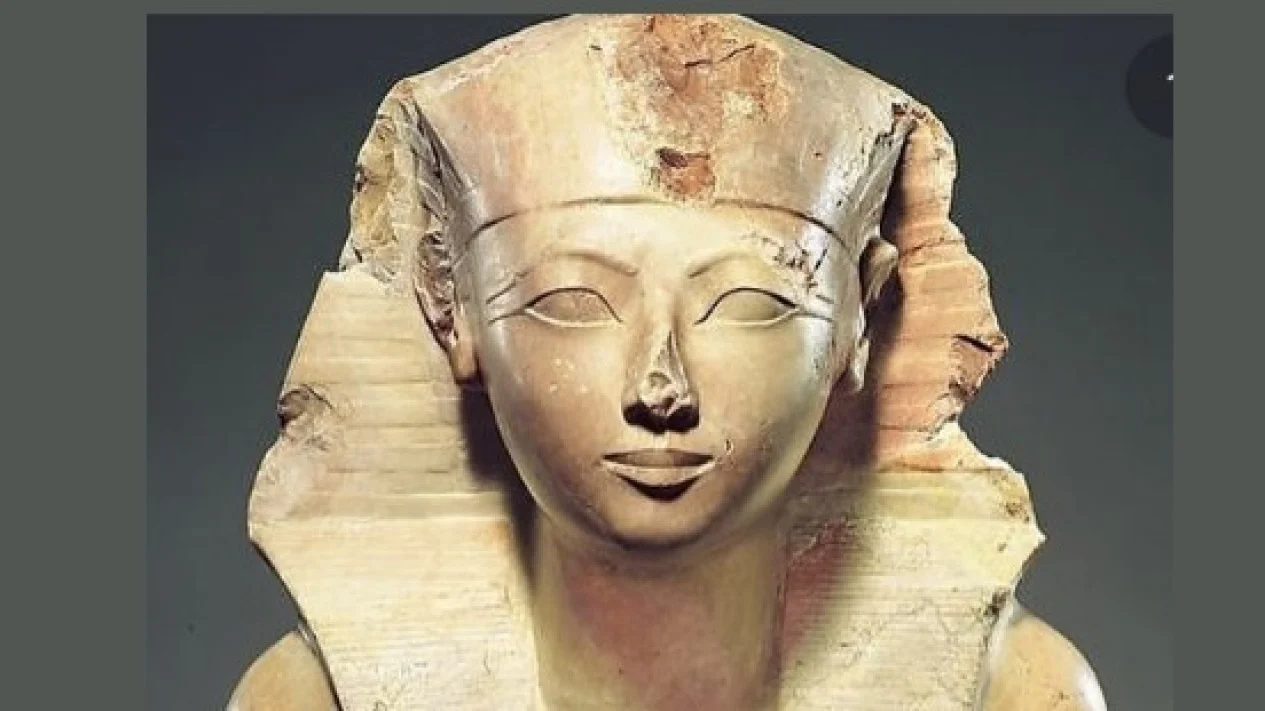 Patung Kuno di Belanda