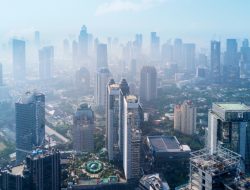 Polusi Pesimisme di Tengah Dunia yang Makin Genting